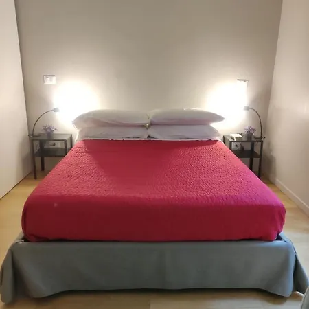 Apartmán 150 M Dal Colosseo - Minerva *