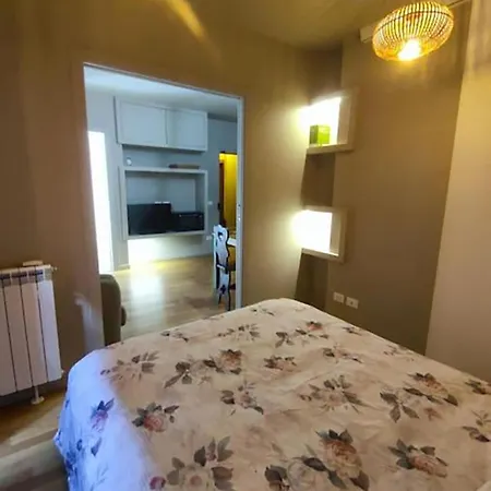 150 M Dal Colosseo - Minerva Apartmán *