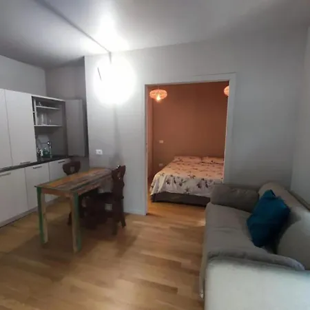 150 M Dal Colosseo - Minerva * Roma